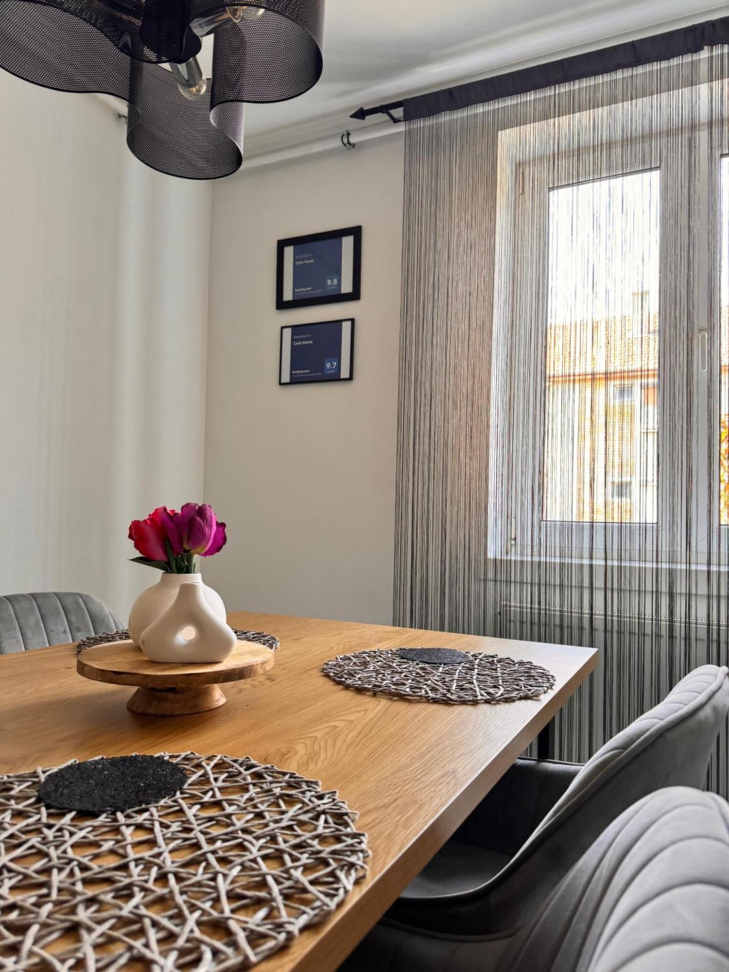 Caris Home Hunedoara Exterior photo